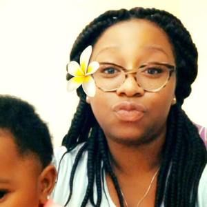 Meet your Posher, Mela-mackenzie